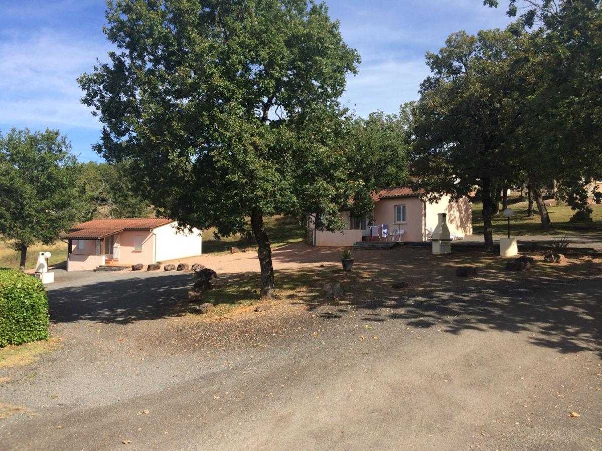 Les Sentiers Du Causse Hotel Lentillac du Causse Exterior photo