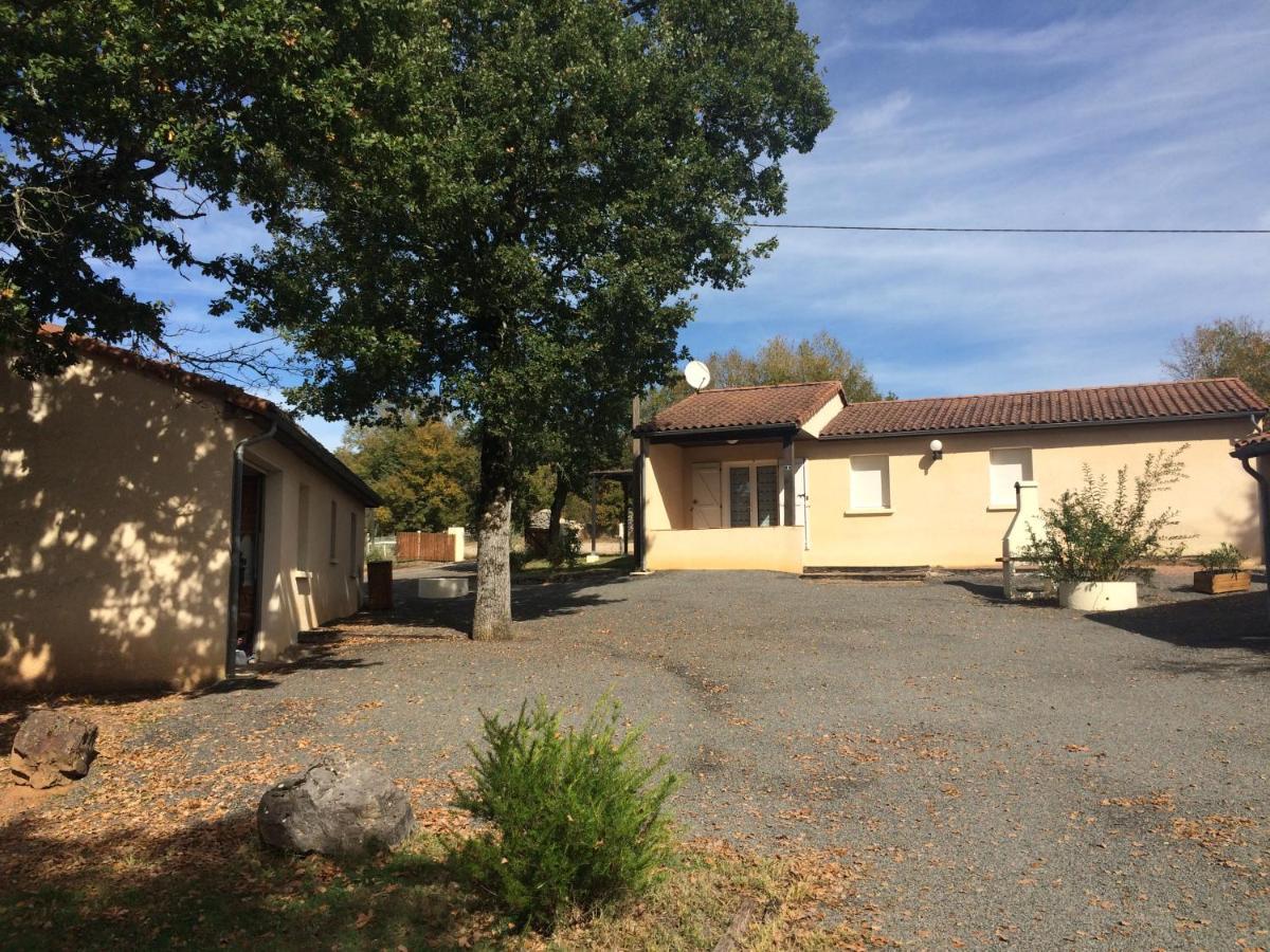 Les Sentiers Du Causse Hotel Lentillac du Causse Exterior photo